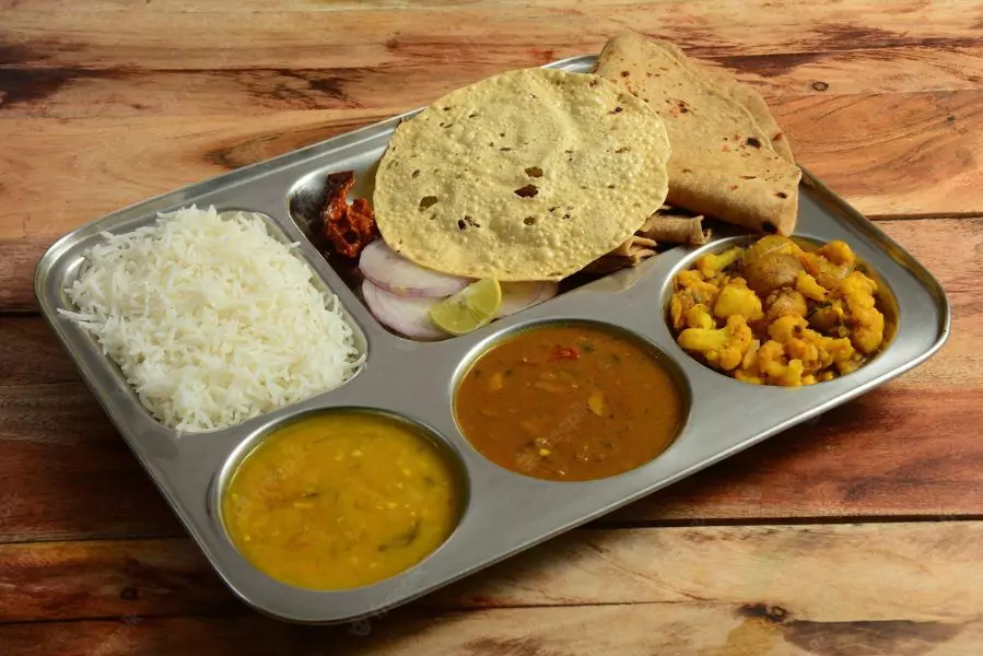 Fresh fruits and vegetables used in our daily cooking.