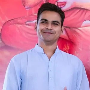 Dr. Rakesh, a Yoga Anatomy and Ayurveda Teacher.