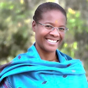 Mimi Adeogba, an RYT 500 certified Anatomy and Physiology teacher.